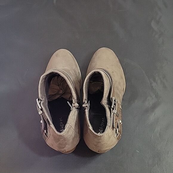 BRAND NEW INDIGO RD ROUND TOE ZIP CLOSURE ANKLE BOOTIES - Picture 5 of 13